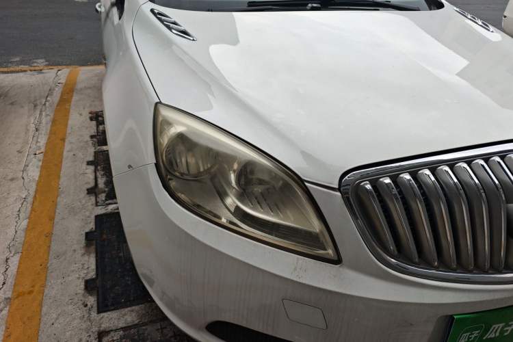 Used Buick GT 2013 GT 1.6L Automatic Comfort Edition Right Front Headlight