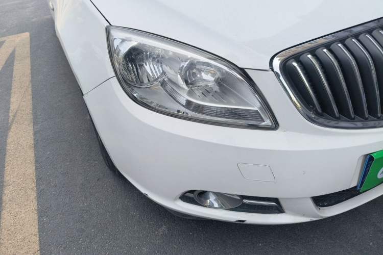Used Buick GT 2013 GT 1.6L Automatic Fashion Edition Right Front Headlight