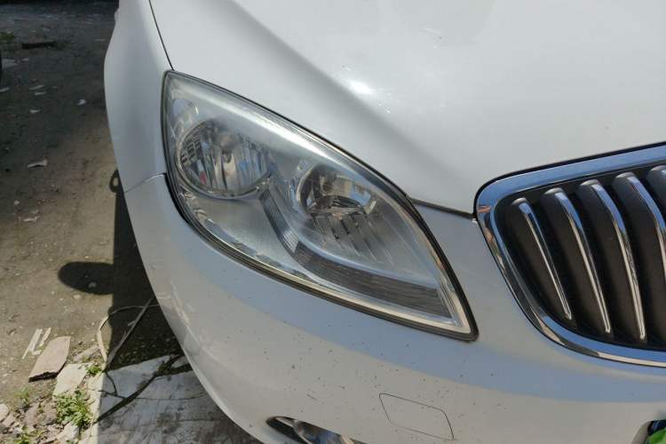 Used Buick GT 2013 GT 1.6L Automatic Fashion Edition Right Front Headlight
