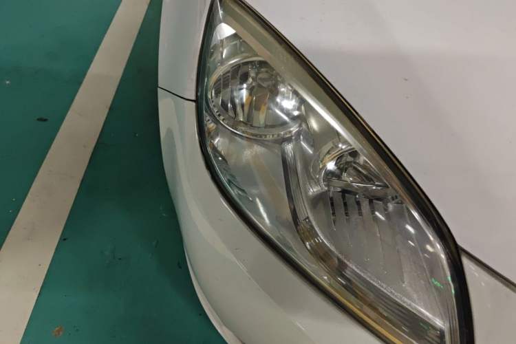 Used Buick GT 2013 GT 1.6L Automatic Fashion Edition Right Front Headlight