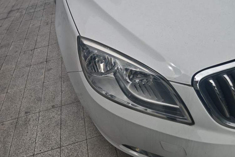 Used Buick GT 2013 GT 1.6L Automatic Fashion Edition Right Front Headlight