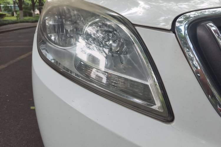 Used Buick GT 2013 GT 1.6L Automatic Fashion Edition Right Front Headlight