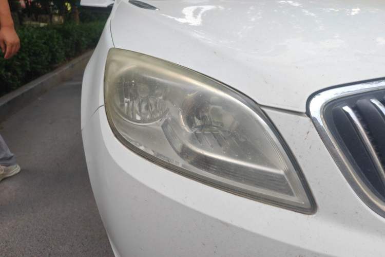 Used Buick GT 2013 GT 1.6L Automatic Fashion Edition Right Front Headlight