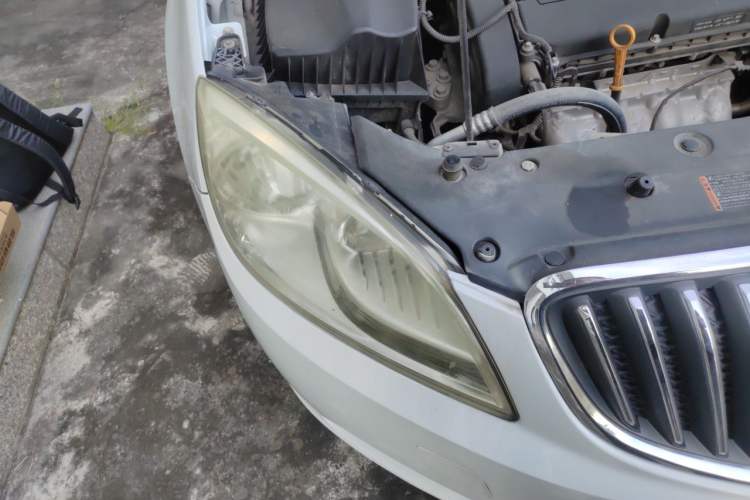 Used Buick GT 2013 GT 1.6L Automatic Fashion Edition Right Front Headlight