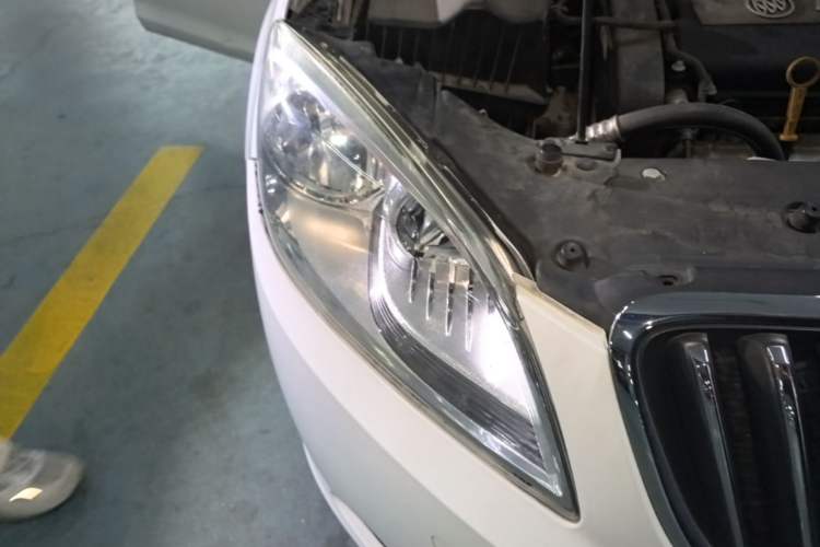 Used Buick GT 2013 GT 1.6L Automatic Fashion Edition Right Front Headlight