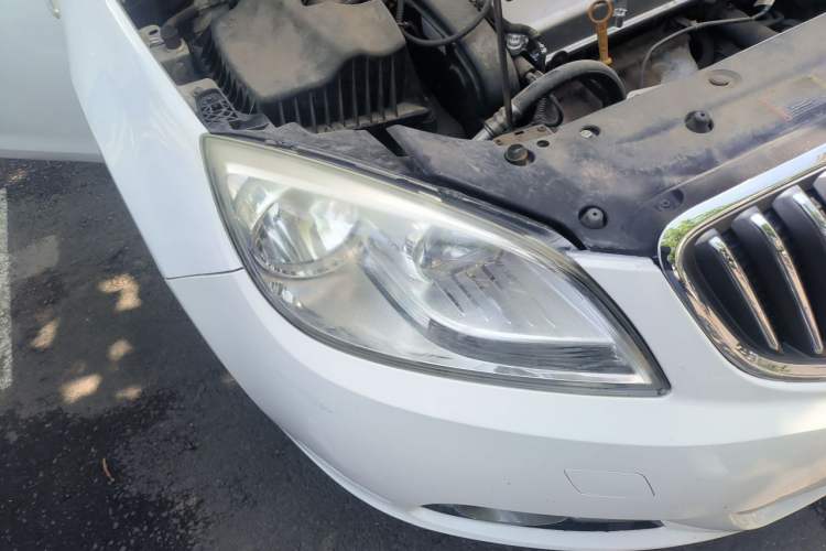 Used Buick GT 2013 GT 1.6L Automatic Fashion Edition Right Front Headlight