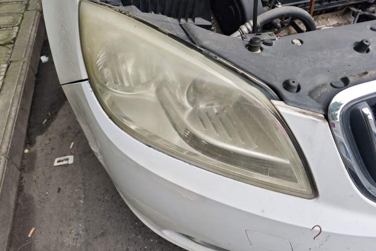 Used Buick GT 2013 GT 1.6L Automatic Fashion Edition Right Front Headlight