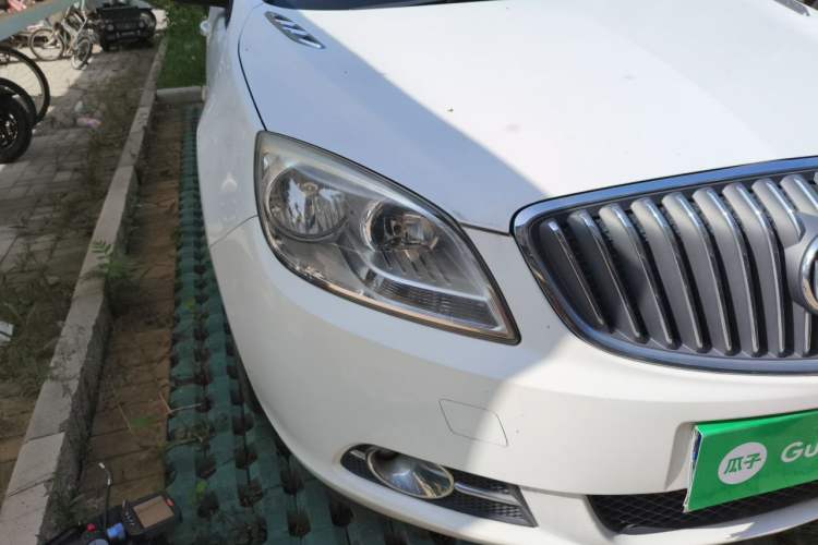 Used Buick GT 2013 GT 1.6L Automatic Fashion Edition Right Front Headlight