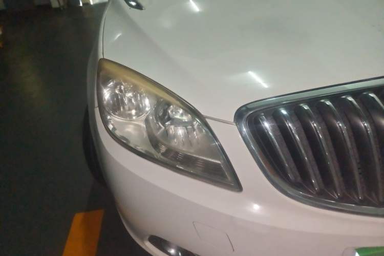 Used Buick GT 2013 GT 1.6L Automatic Fashion Edition Right Front Headlight