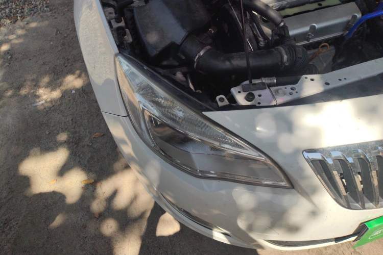 Used Buick GT 2013 XT 1.6T Automatic Fashion Sport Edition Right Front Headlight