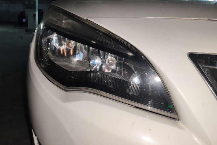 Used Buick GT 2013 XT 1.6T Automatic New Sharp Sport Edition Right Front Headlight