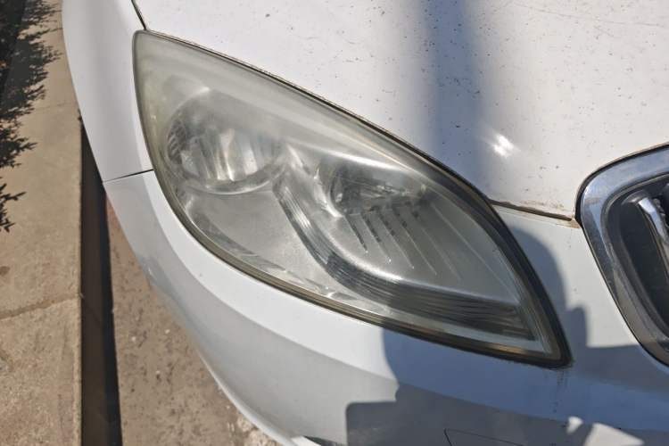 Used Buick GT 2013 GT 1.6L Automatic Fashion Edition Right Front Headlight
