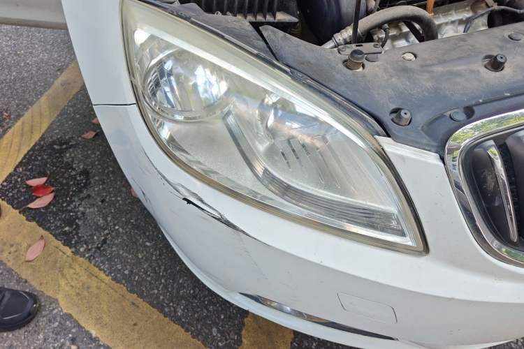 Used Buick GT 2013 GT 1.6L Automatic Fashion Edition Right Front Headlight