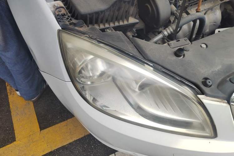 Used Buick GT 2013 GT 1.6L Automatic Fashion Edition Right Front Headlight