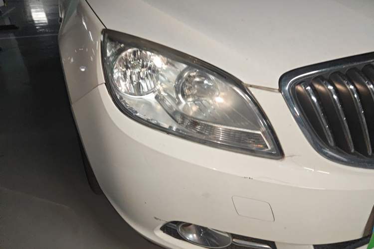 Used Buick GT 2013 GT 1.6T Automatic Fashion Sport Edition Right Front Headlight