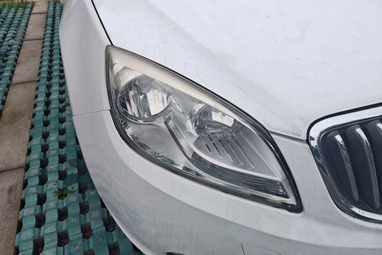 Used Buick GT 2013 GT 1.6L Automatic Fashion Edition Right Front Headlight