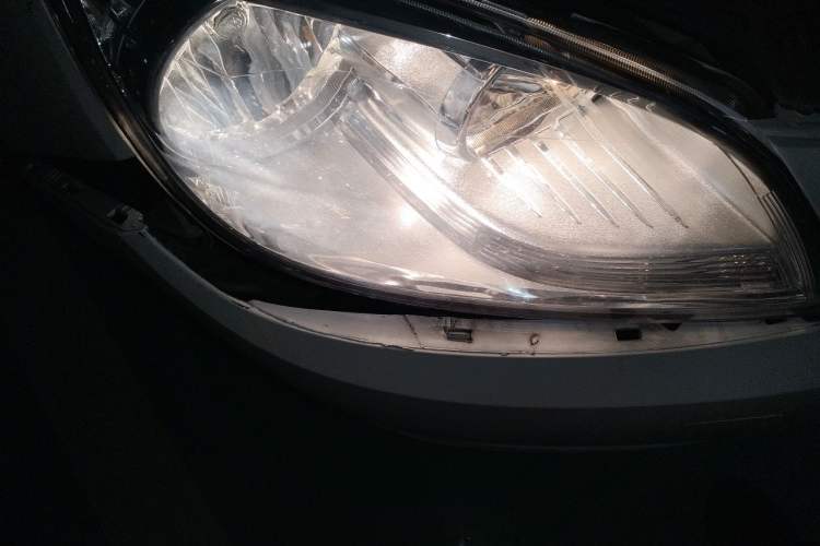 Used Buick GT 2013 GT 1.6L Automatic Fashion Edition Right Front Headlight