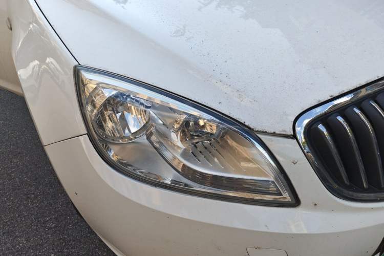 Used Buick GT 2013 GT 1.6L Automatic Fashion Edition Right Front Headlight
