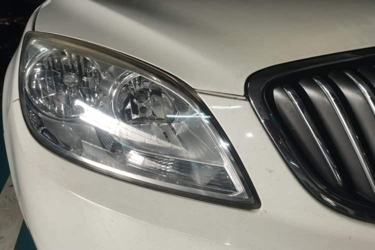 Used Buick GT 2013 GT 1.8L Automatic Fashion Edition Right Front Headlight