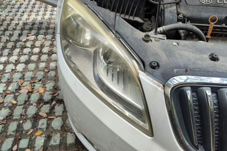 Used Buick GT 2013 GT 1.6L Automatic Fashion Edition Right Front Headlight