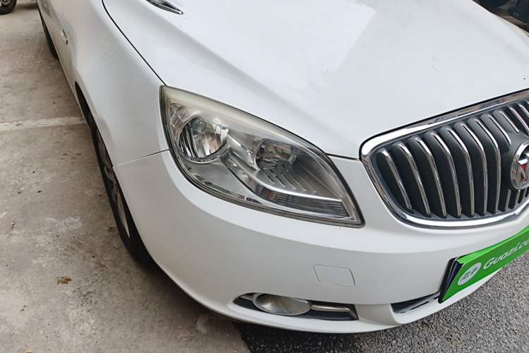 Used Buick GT 2013 GT 1.6L Automatic Fashion Edition Right Front Headlight
