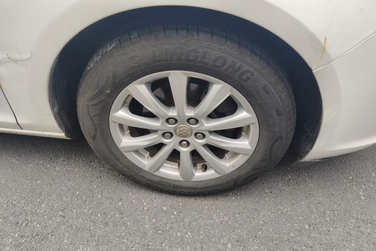 Used Buick GT 2013 GT 1.6L Automatic Fashion Edition Right Front Wheel Hub