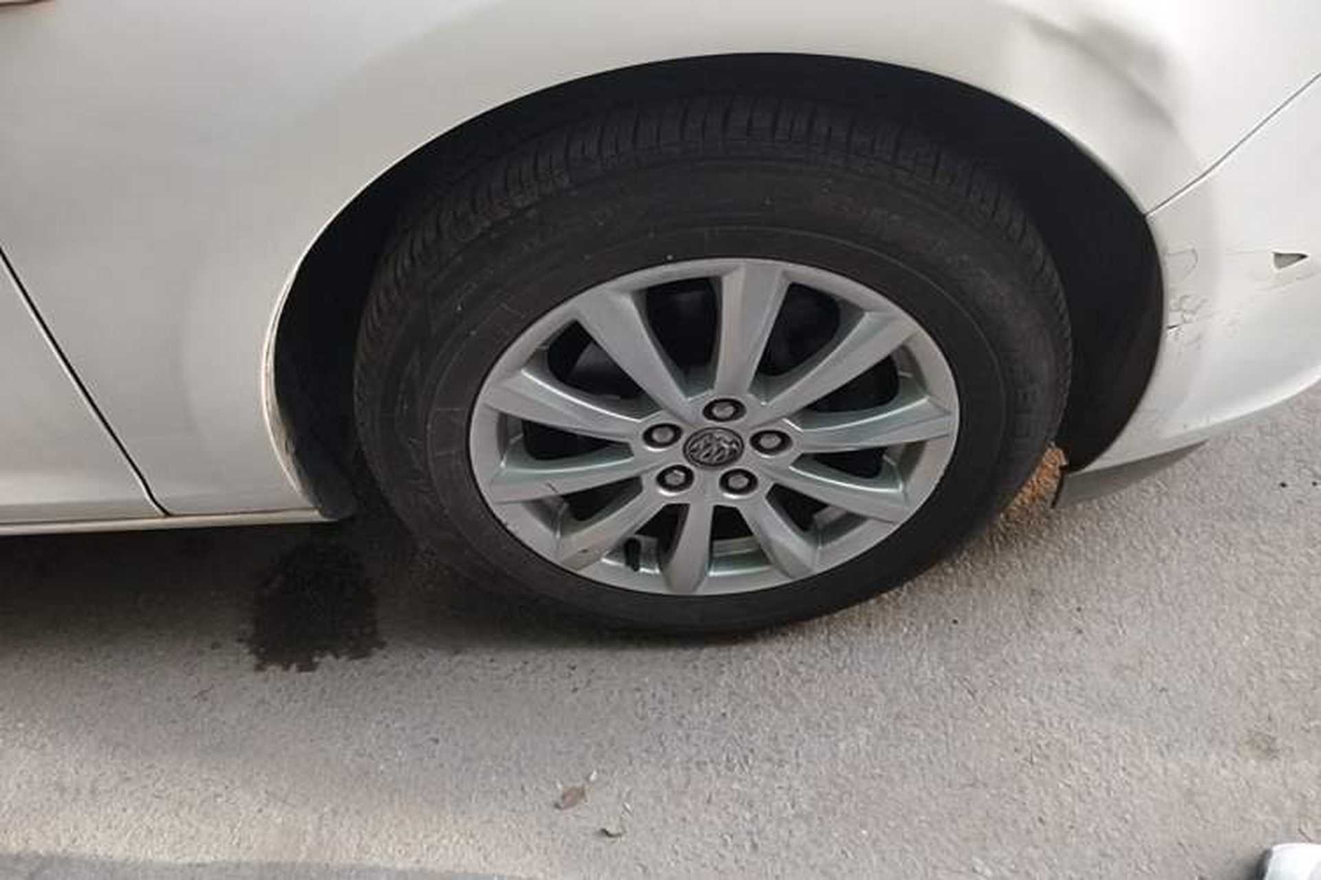 Used Buick GT 2013 GT 1.6L Automatic Fashion Edition Right Front Wheel Hub