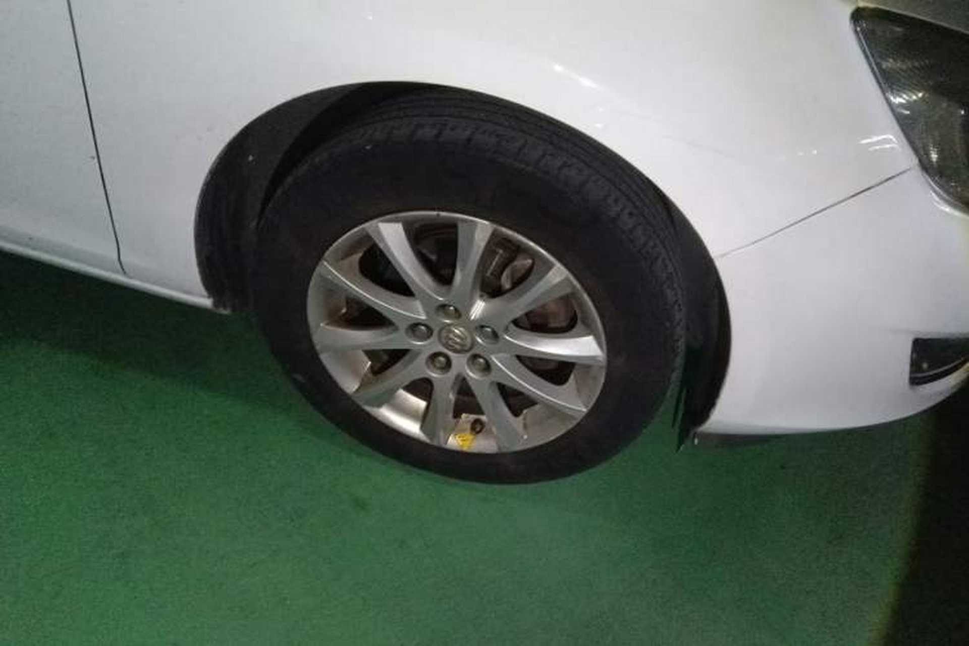 Used Buick GT 2013 XT 1.6L Automatic Fashion Edition Right Front Wheel Hub