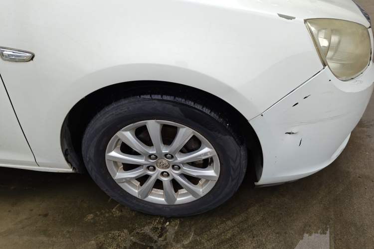 Used Buick GT 2013 GT 1.6L Manual Entry-Level Model Right Front Wheel Hub