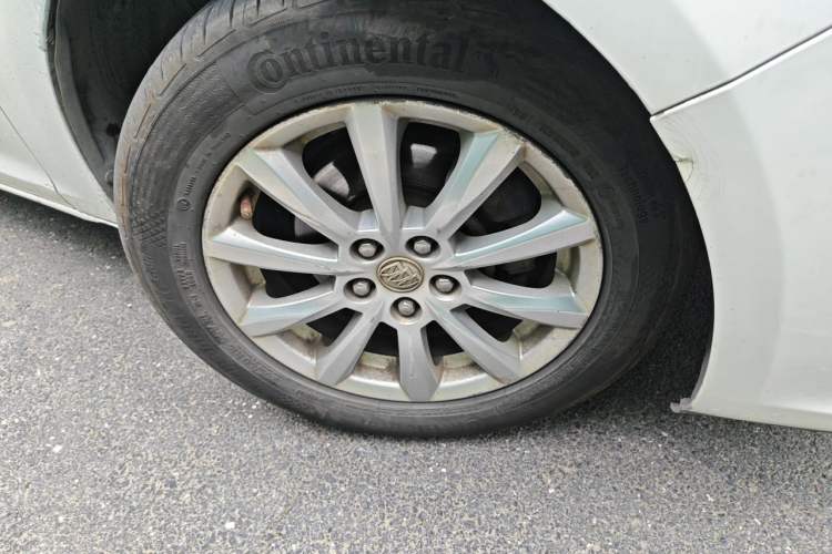 Used Buick GT 2013 GT 1.6L Automatic Fashion Edition Right Front Wheel Hub