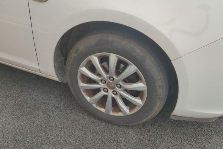 Used Buick GT 2013 GT 1.6L Automatic Fashion Edition Right Front Wheel Hub