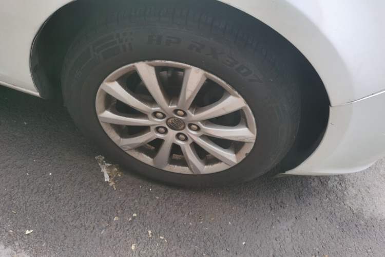 Used Buick GT 2013 GT 1.6L Automatic Fashion Edition Right Front Wheel Hub