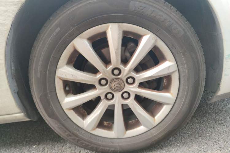 Used Buick GT 2013 GT 1.6L Automatic Fashion Edition Right Front Wheel Hub