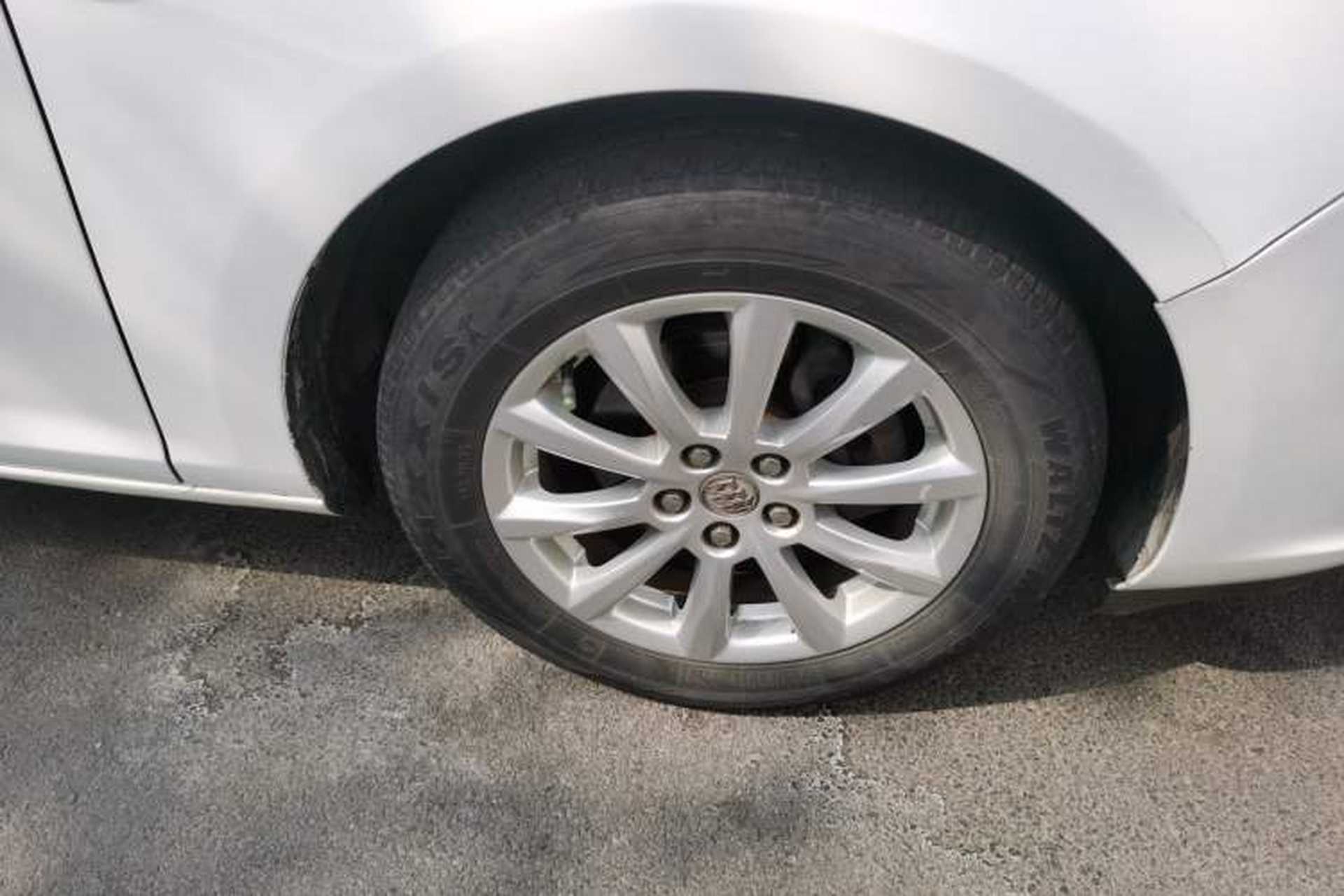 Used Buick GT 2013 GT 1.6L Manual Entry-Level Model Right Front Wheel Hub