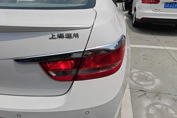 Used Buick GT 2013 GT 1.6L Automatic Fashion Edition Right Rear Taillight