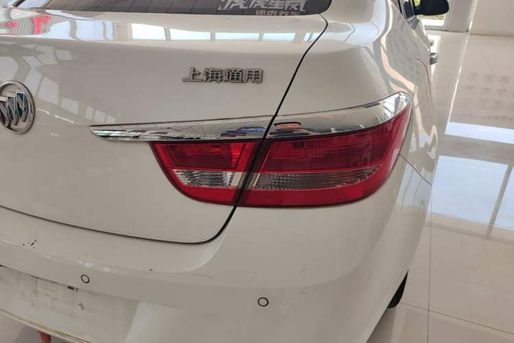 Used Buick GT 2013 GT 1.6L Manual Entry-Level Model Right Rear Taillight