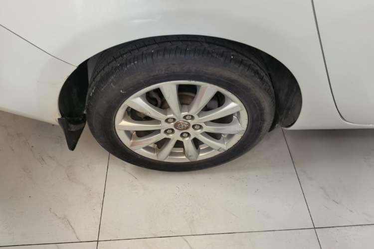Used Buick GT 2013 GT 1.6L Automatic Fashion Edition Right Rear Wheel Hub