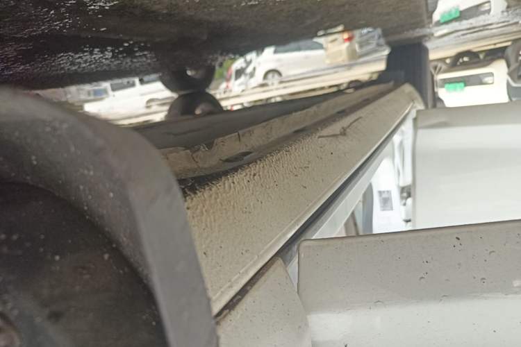 Used Buick GT 2013 GT 1.6L Automatic Fashion Edition Right Side Sill