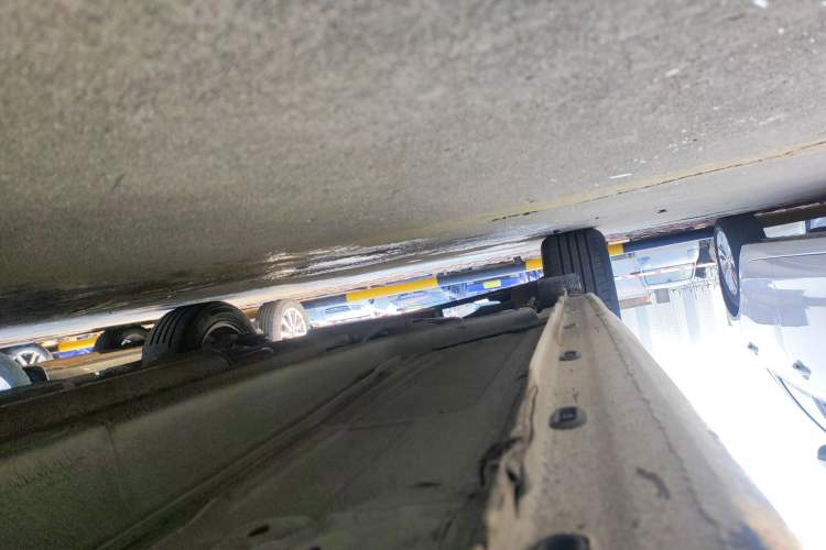 Used Buick GT 2013 GT 1.6L Automatic Fashion Edition Right Side Sill