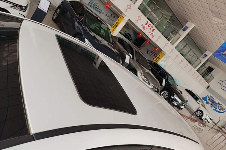 Used Buick GT 2013 XT 1.6L Automatic Fashion Edition Roof
