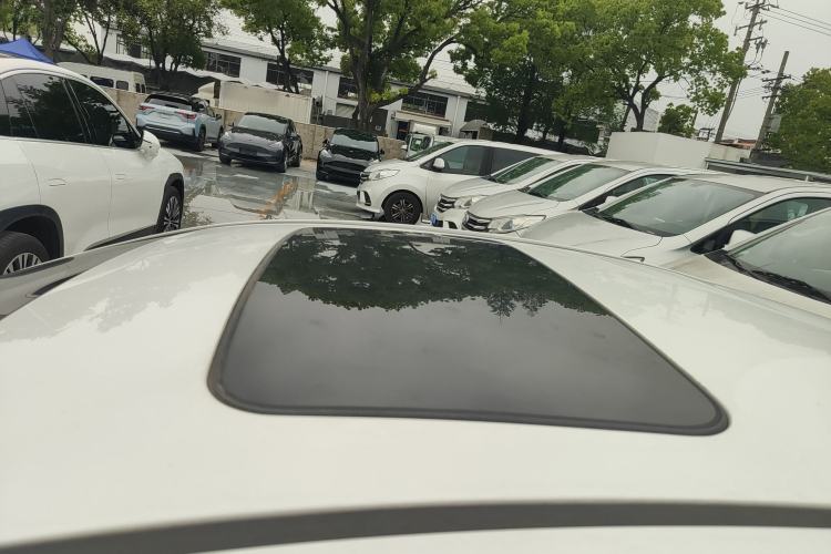 Used Buick GT 2013 GT 1.6L Automatic Fashion Edition Roof