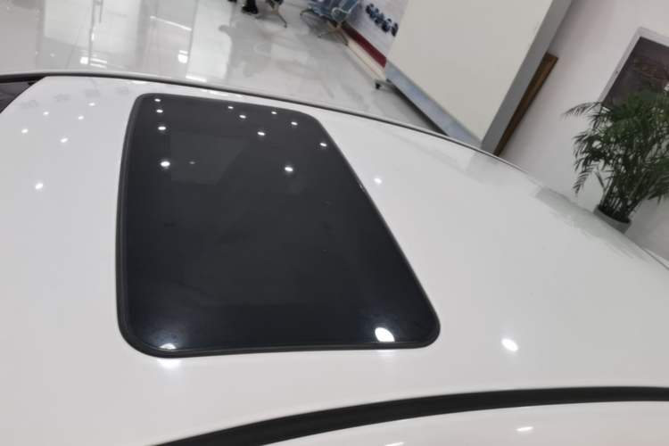 Used Buick GT 2013 GT 1.6L Manual Entry-Level Model Roof