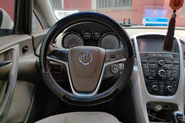 Used Buick GT 2013 GT 1.6L Manual Entry-Level Model Steering Wheel