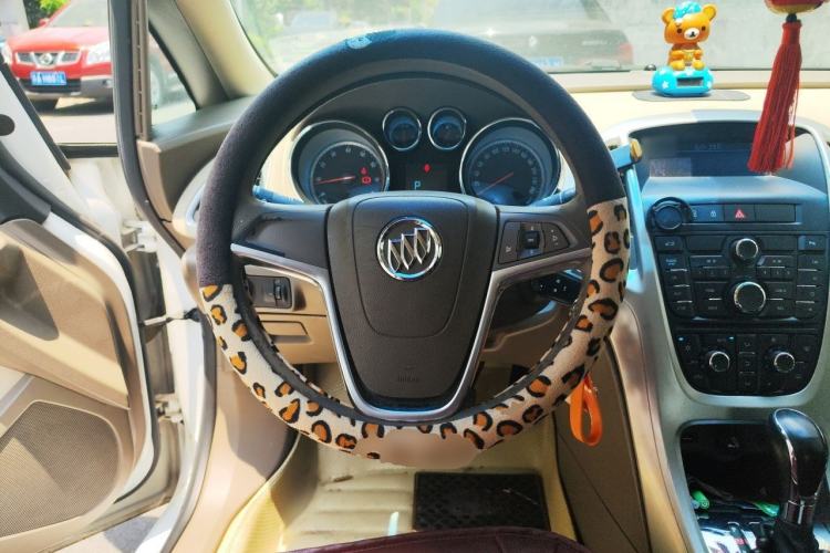 Used Buick GT 2013 GT 1.6L Automatic Fashion Edition Steering Wheel