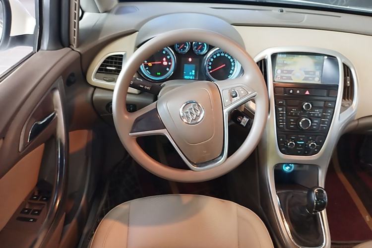 Used Buick GT 2013 GT 1.6L Manual Entry-Level Model Steering Wheel