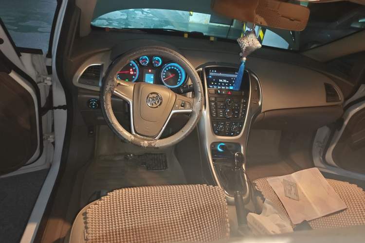 Used Buick GT 2013 GT 1.6L Manual Entry-Level Model Steering Wheel