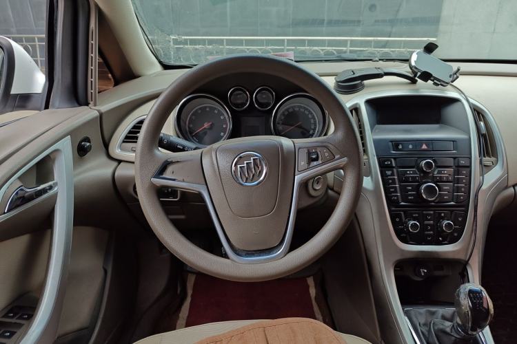 Used Buick GT 2013 GT 1.6L Manual Entry-Level Model Steering Wheel