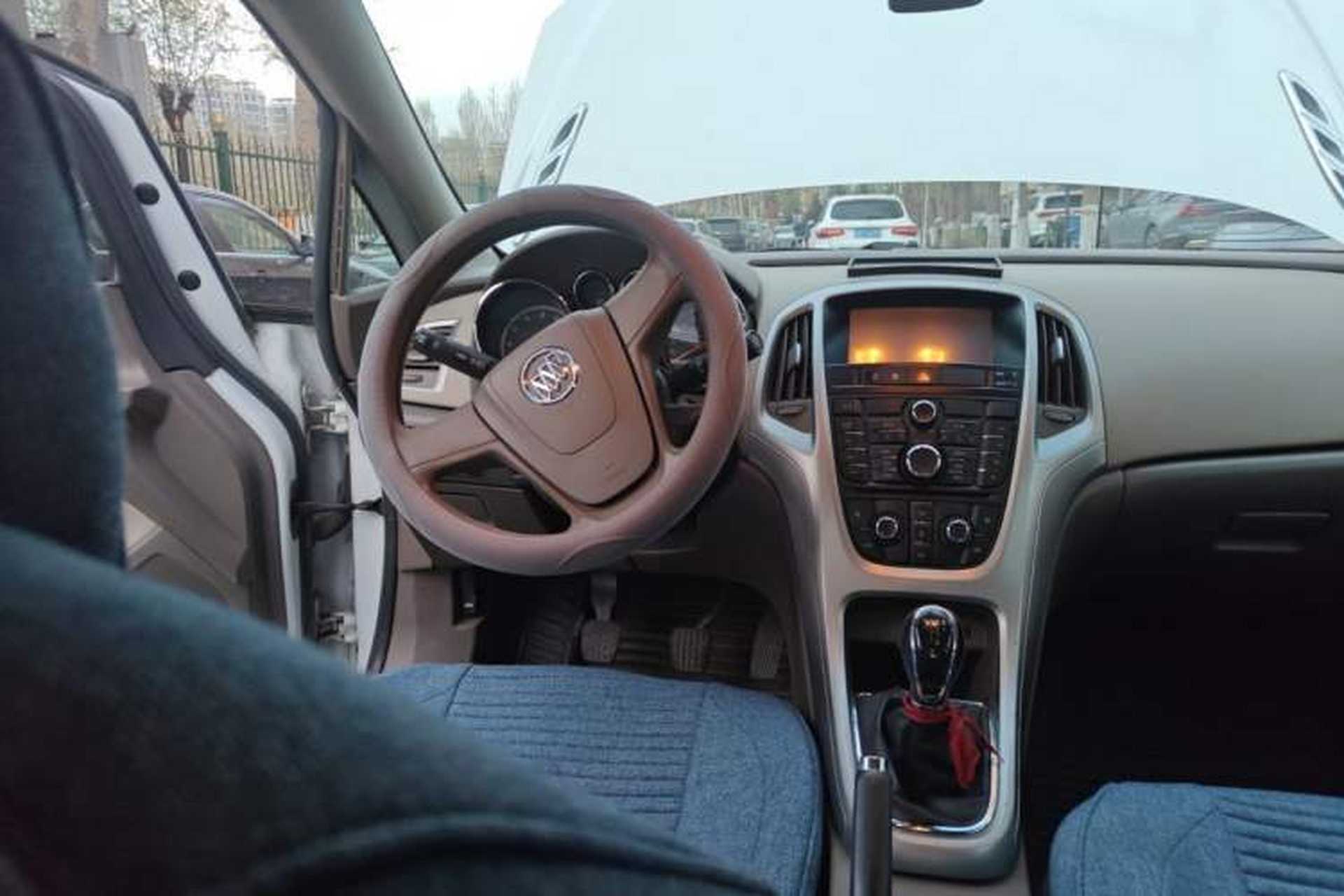 Used Buick GT 2013 GT 1.6L Manual Comfort Edition Steering Wheel