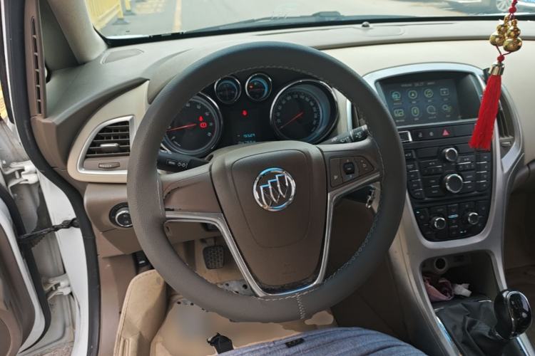 Used Buick GT 2013 GT 1.6L Manual Entry-Level Model Steering Wheel