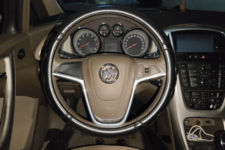 Used Buick GT 2013 GT 1.6L Manual Entry-Level Model Steering Wheel